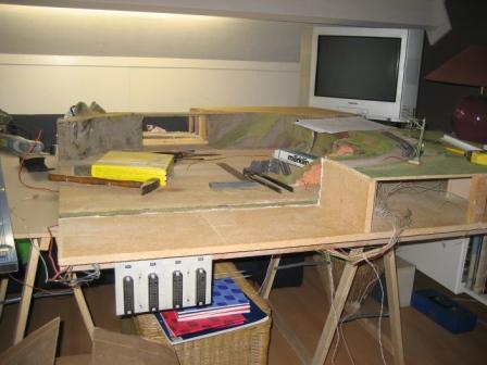 003 - Slopen oude tafel met M-rails.jpg