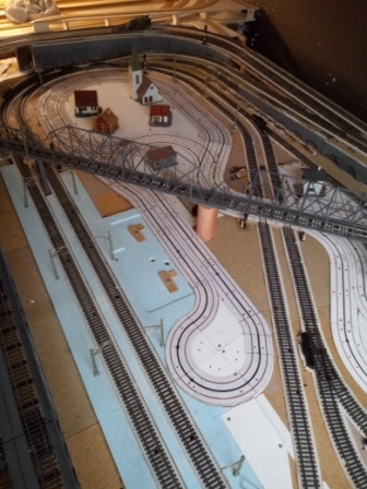 15_iCar weg lay-out met magneetstrip en zendlusbedrading.jpg